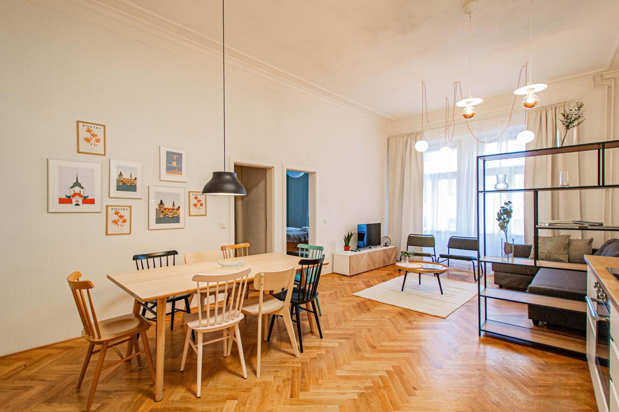 Apartment 3bdr Main Square Spacious Designed